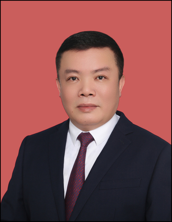 曾 斌
